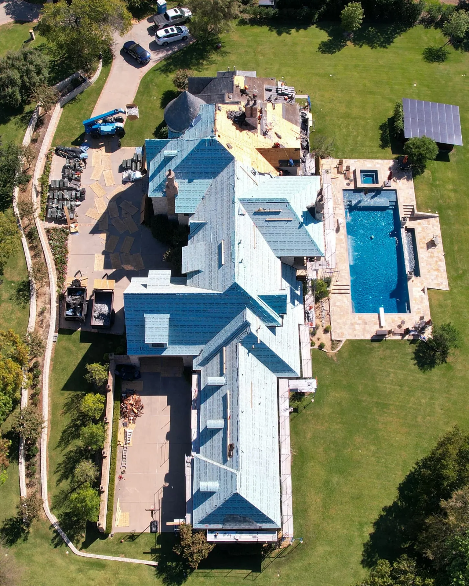 Commercial low-slope roof in the Addison area with rooftop equipment